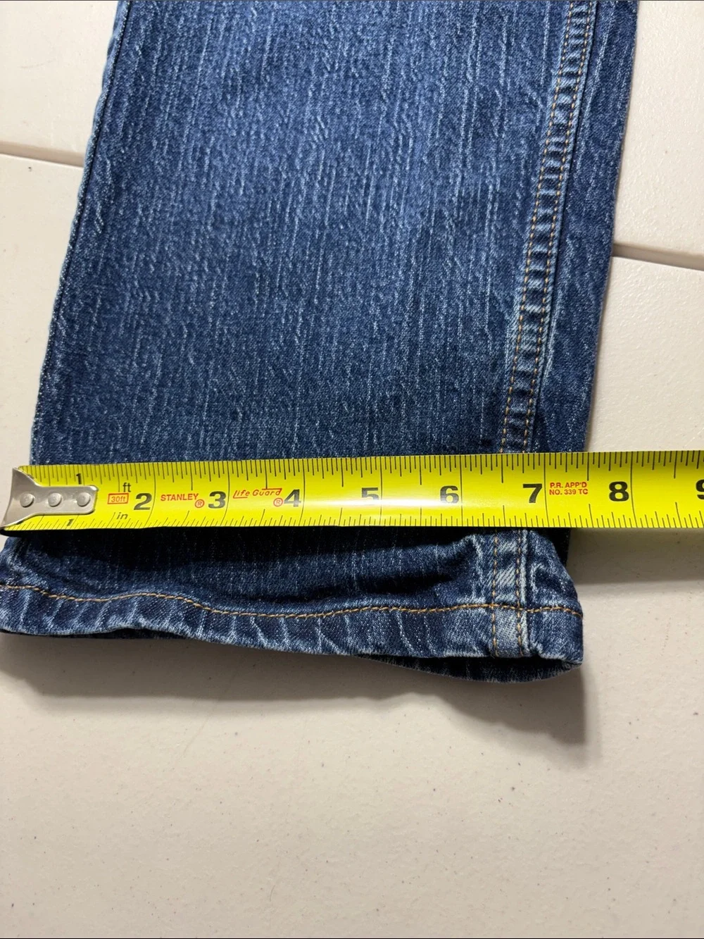Levis medium dark
